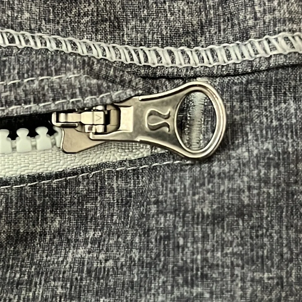 LULULEMON :: PANTS